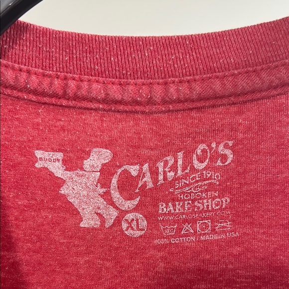 Carlo's Hoboken Bake Shop TShirt XL Red Short Sleeve USA Made Crewneck - Picture 6 of 6